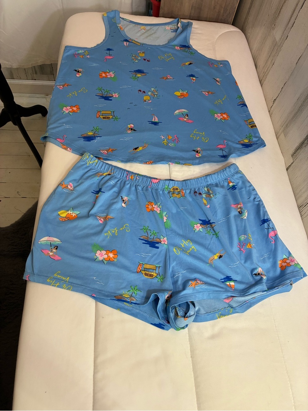 Light Blue Tropical Print Women's Pajama Set - Tank & Shorts